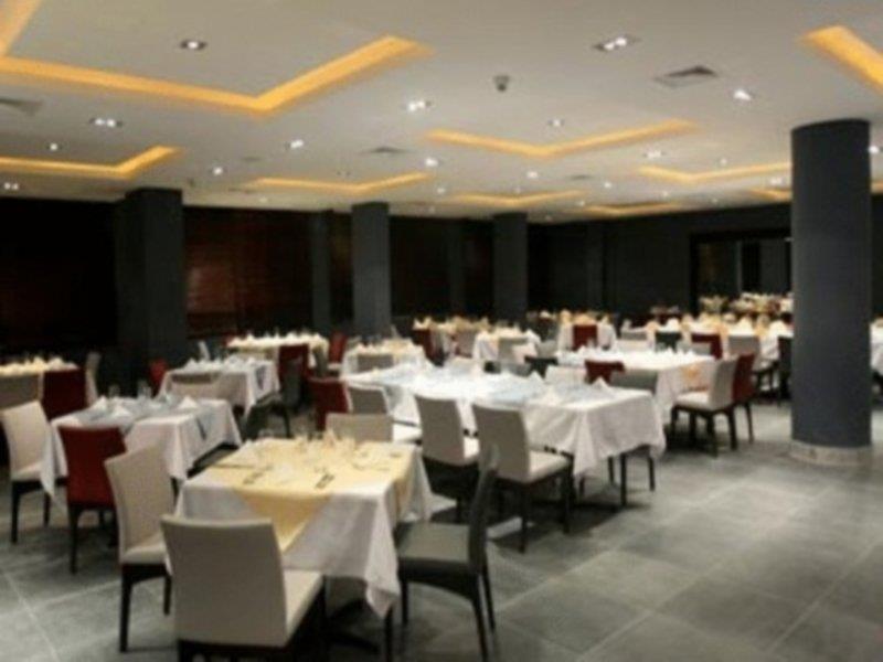 Ramada Hotel & Suites Amman Restaurant photo
