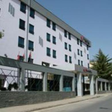 Ramada Hotel & Suites Amman Exterior photo